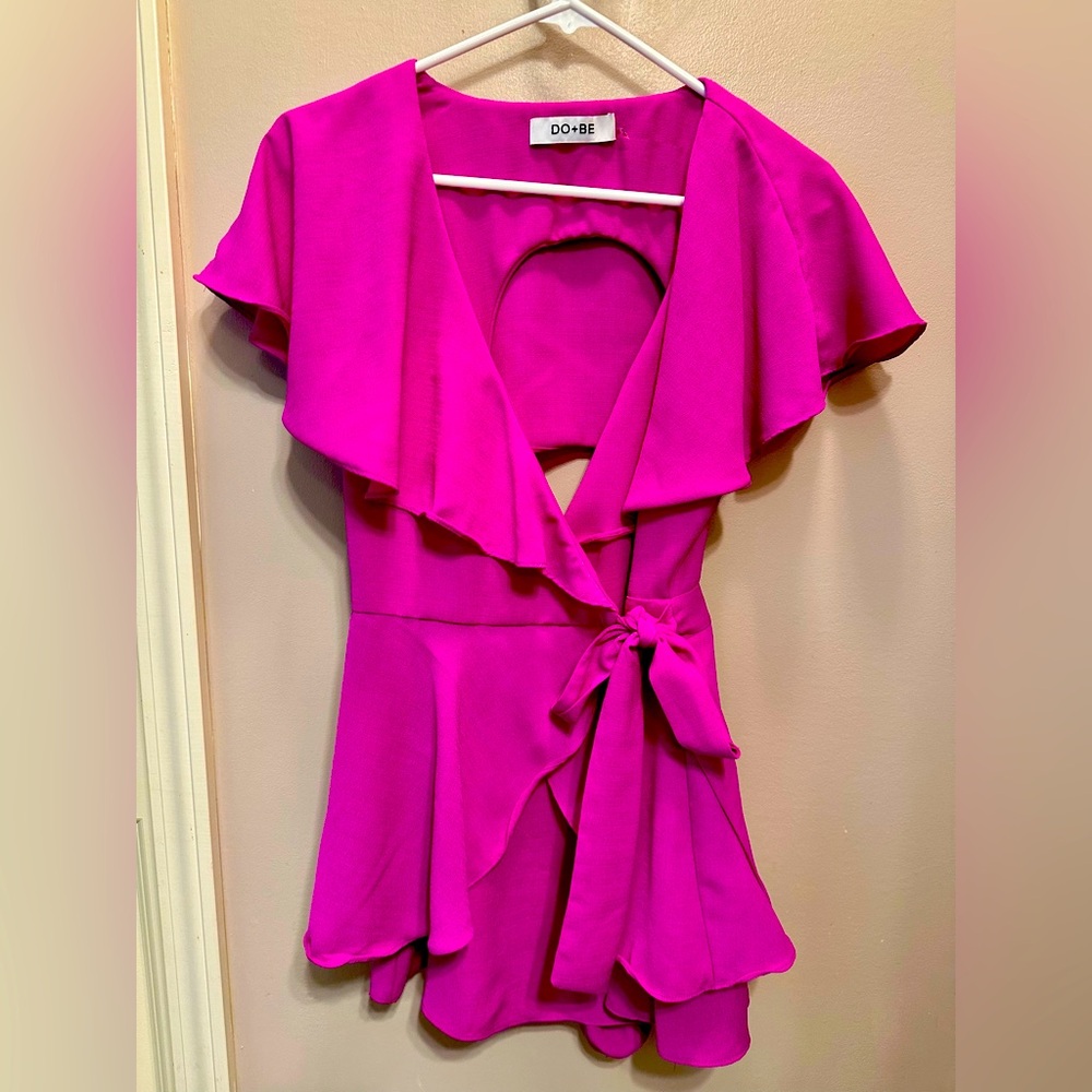 ⭐️DO+BE Wrap Ruffle Romper⭐️ - Picture 3 of 6